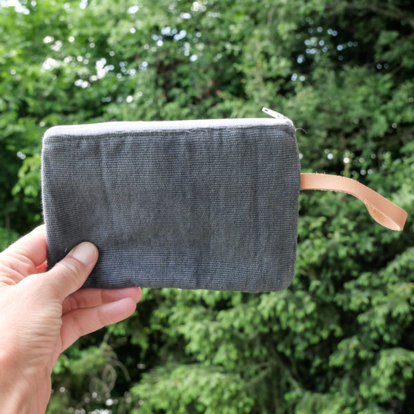 Pochette S - Gris bleu et beige (verso)