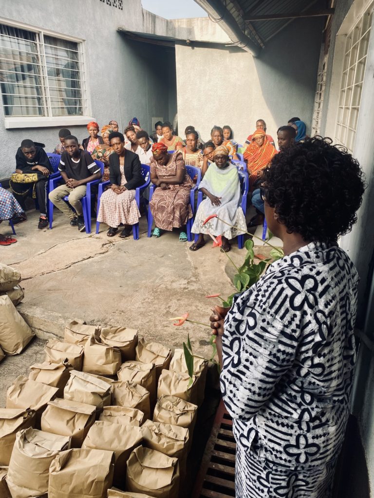 ASBL Indah - Florida Mukarubuga et groupe femmes Kigali